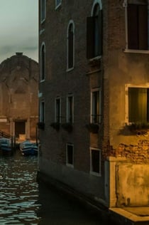 Venice: Legends & Ghosts Walking Tour in Cannareggio