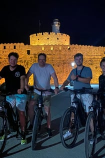 Nattetid Old Town Ebike Gastro Tour med drink och grekisk meze