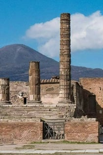 Pompeia i el Vesubi: Entrada + Audioguia + Anada i tornada des de Nàpols