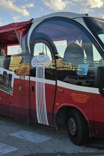 Tramvia Napels: Hop-on Hop-off City Bus Tour