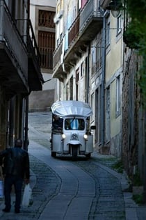 1,5-timmars privat elektrisk tuk-tuk-sightseeingtur i historiska Porto