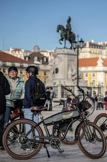 Lisbon Hills: zwiedzanie z przewodnikiem rowerów elektrycznych