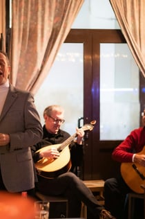 Lisbona: Spettacolo di fado con antipasti portoghesi