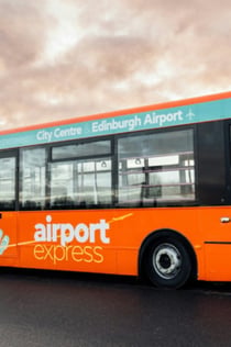 Edimburgo Bright Bus Airport Express Desde/hacia el aeropuerto de Edimburgo