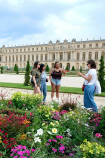 Versailleský palác: přeskočení fronty + prohlídka s průvodcem + doprava z Paříže