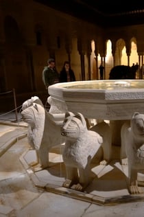 Alhambra & Nasrid Palaces: Skip The Line + Night Tour