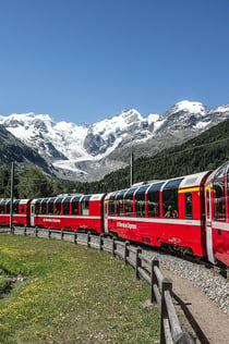 Moritz e Tirano: Excursão Panorâmica Bernina Express a partir do Lago Como