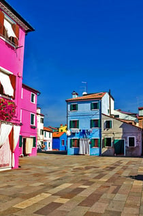Murano e Burano: Visita guiada com sopro de vidro e fabricação de rendas + passeio de barco