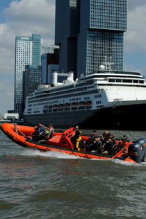 Rotterdam: RIB Speedboat Guided Sightseeing Cruise