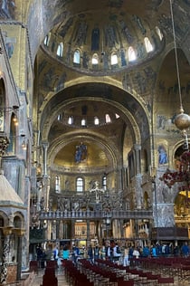 Markuskyrkan: Endast guidad tur i katedralen