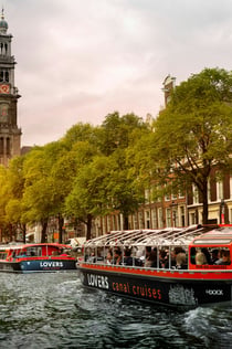 Amsterdam: Lovers Semi-open Canal Cruise from Central Station