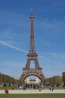Torre Eiffel: Visita guiada al cim en grups reduïts