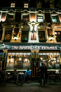 London: Jack the Ripper Guided Coach Tour with Fish & Chips
