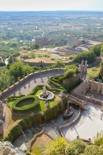 Wejście do Villa d'Este z pocztówkami cyfrowymi Pemcards