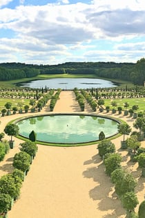 Palau de Versalles i jardins: visita guiada en grups petits + transport