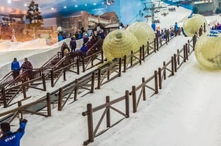 두바이에서 즐기는 실내 스키