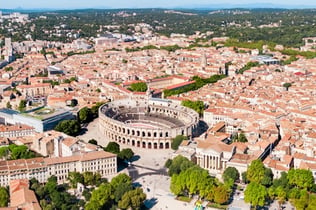 Nîmes