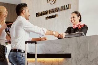 두바이 플라자 프리미엄 라운지: 입장권