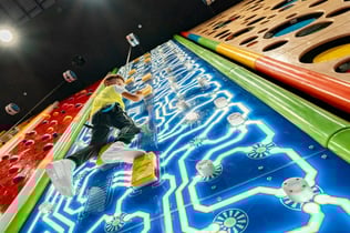 두바이 몰의 트램포 익스트림