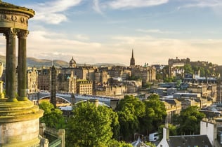 Edinburgh The Royal City: Day Tour from London