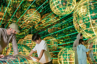 두바이: 아야 유니버스