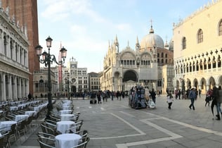 Venice Experience: Full-Day Guided Trip from Lake Garda