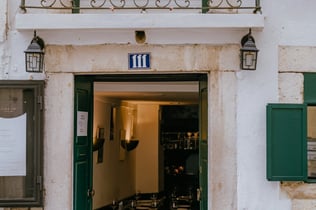 Canto do Poeta: Traditional Fado Show with Dinner