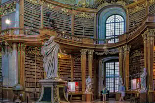Austria: National Library Tour in Spanish