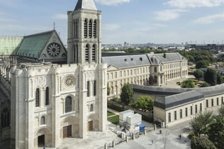 Basilica of Saint Denis: Dedicated Entrance