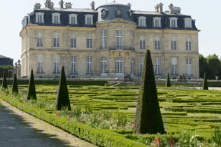 Champs-sur-Marne Château and Gardens